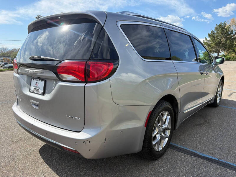 2017 Chrysler Pacifica Limited