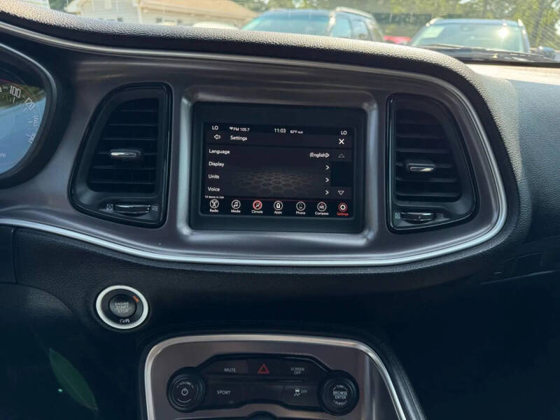 2019 Dodge Challenger SXT