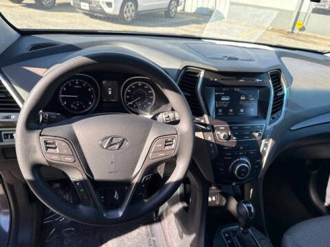 2017 Hyundai Santa Fe SE
