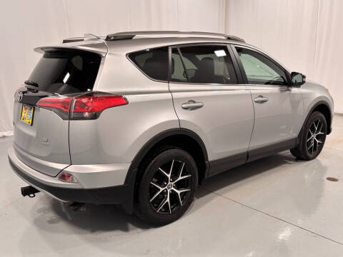 2017 Toyota RAV4 SE
