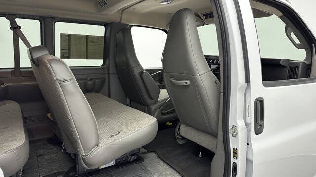 2024 Chevrolet Express LT 3500