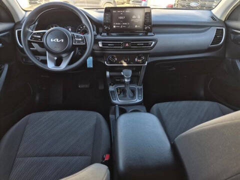 2023 Kia Seltos LX