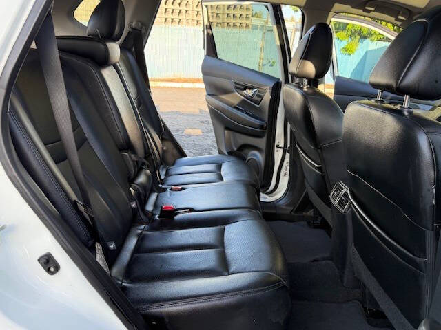 2017 Nissan Rogue SL