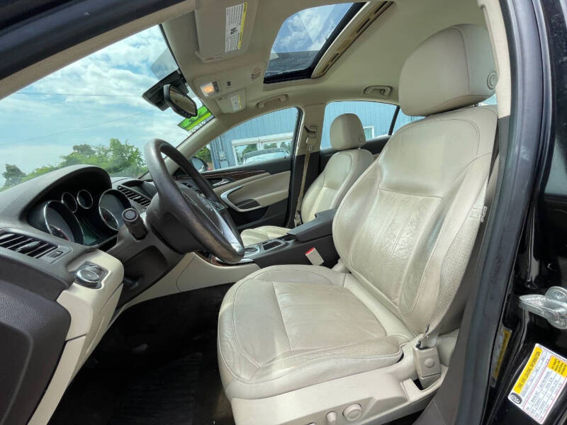 2013 Buick Regal Premium 1