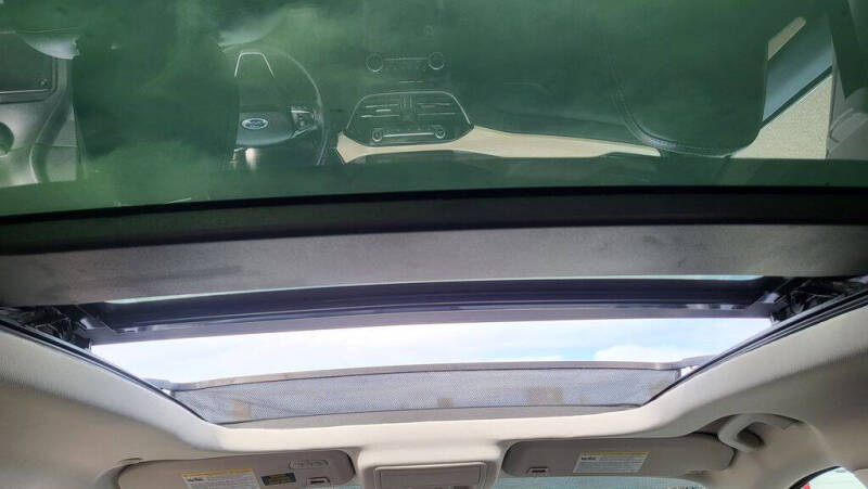 2021 Ford Escape Hybrid Titanium