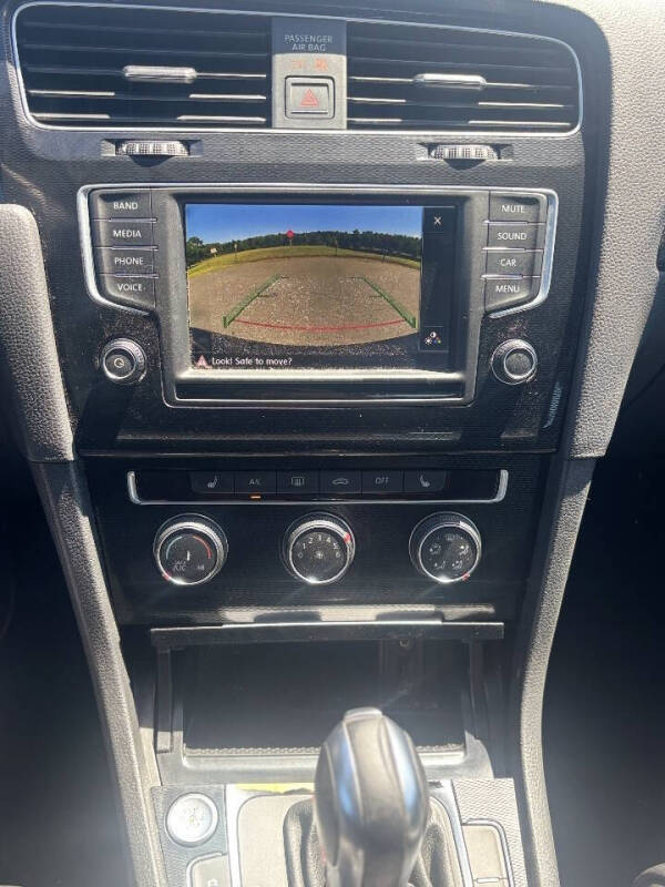 2016 Volkswagen Golf GTI SE
