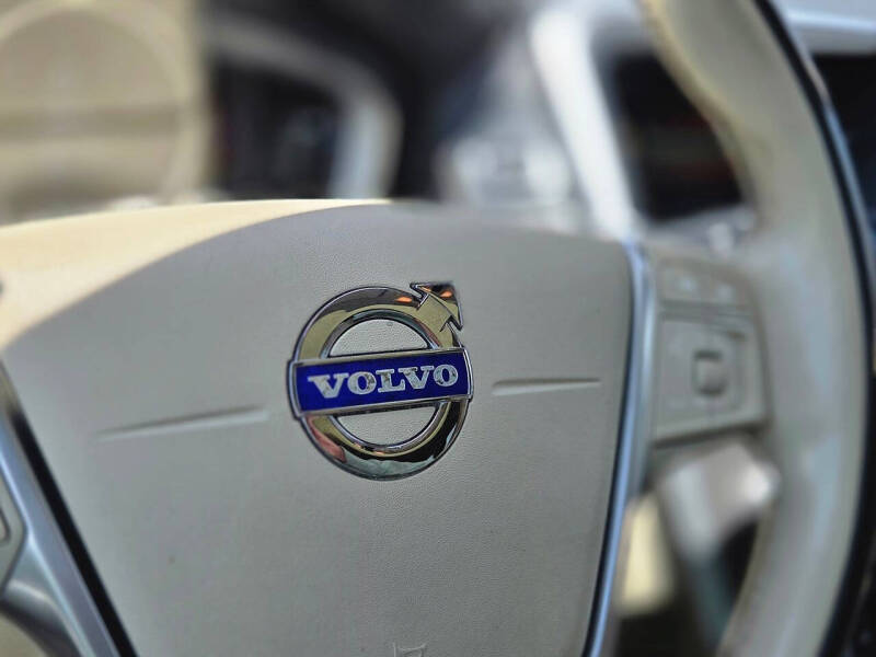 2016 Volvo XC60 T5 Drive-E Premier