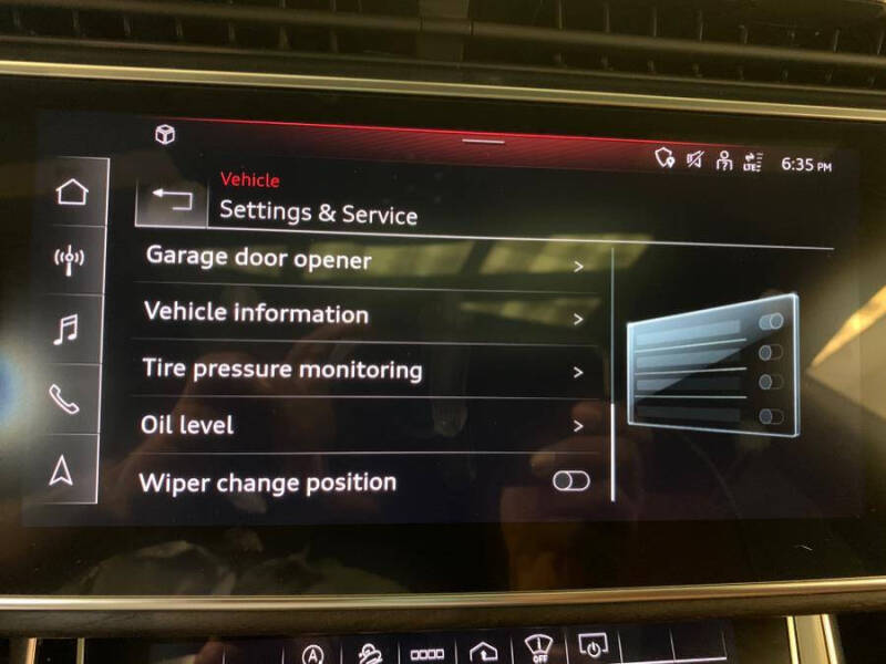 2021 Audi Q8 quattro Prestige 55 TFSI