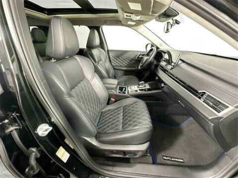 2024 Mitsubishi Outlander PHEV SEL