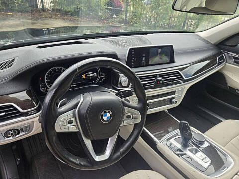 2018 BMW 7 Series 740i
