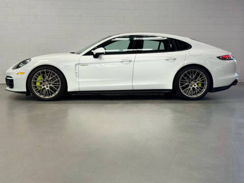 2023 Porsche Panamera 4 E-Hybrid Platinum Edition