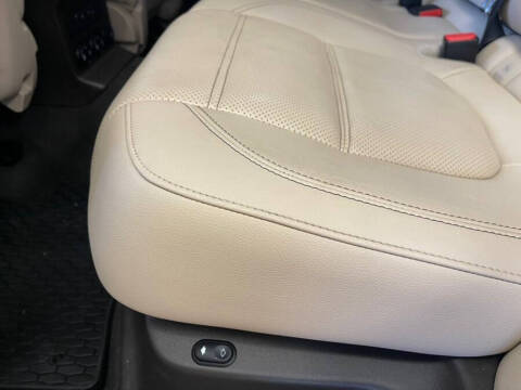 2019 Jaguar F-PACE 30t Prestige