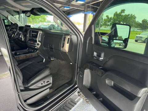 2015 GMC Sierra 2500HD Denali