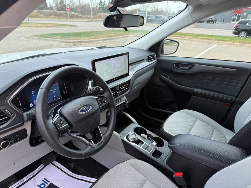 2023 Ford Escape Hybrid Active