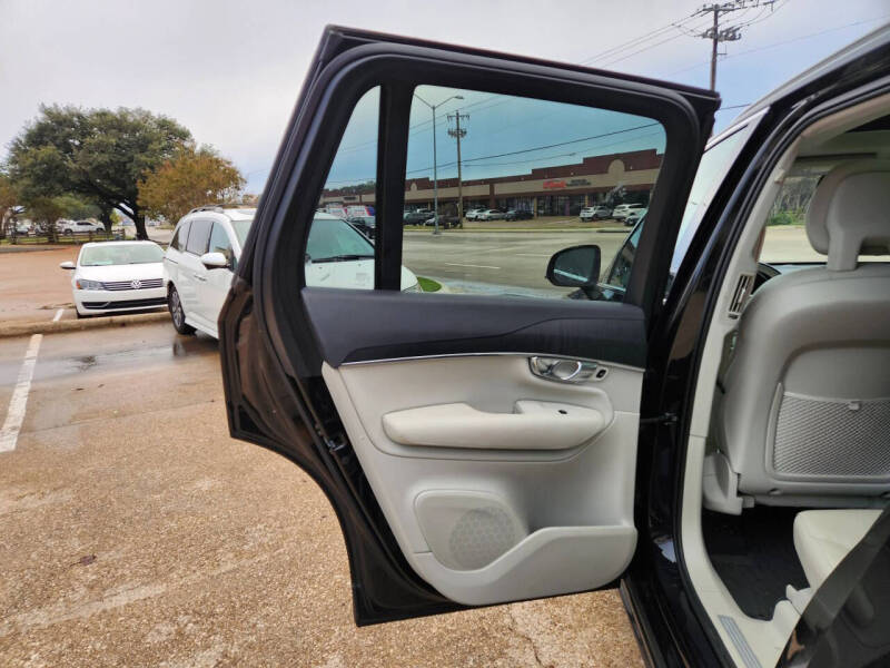 2020 Volvo XC90 T5 Momentum