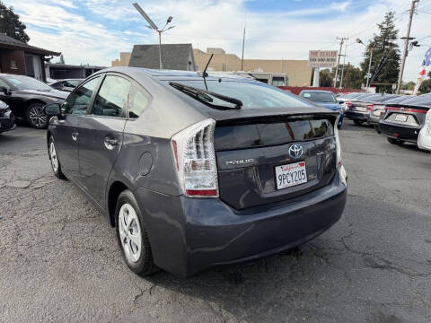 2011 Toyota Prius Three