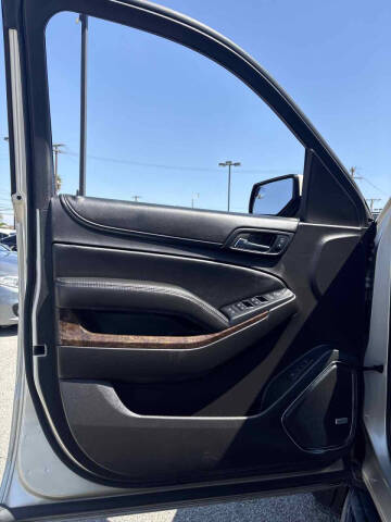 2017 Chevrolet Suburban LT