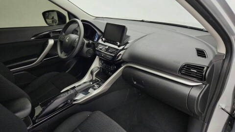 2025 Mitsubishi Eclipse Cross LE