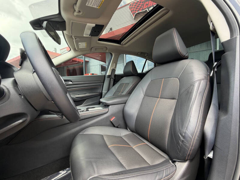 2021 Nissan Altima 2.5 SR