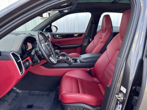 2023 Porsche Cayenne