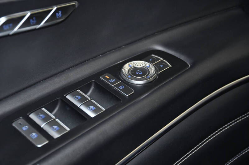 2025 Genesis GV80 2.5T Standard