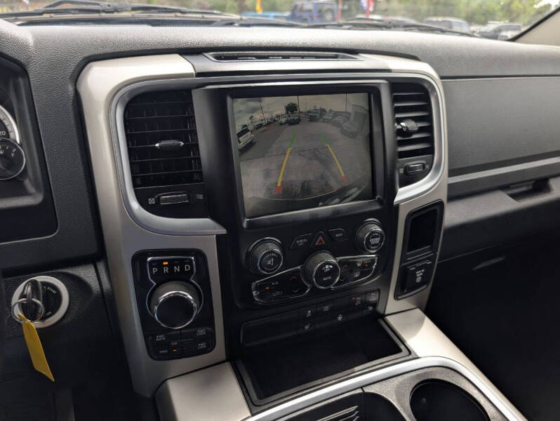2016 RAM 1500 SLT