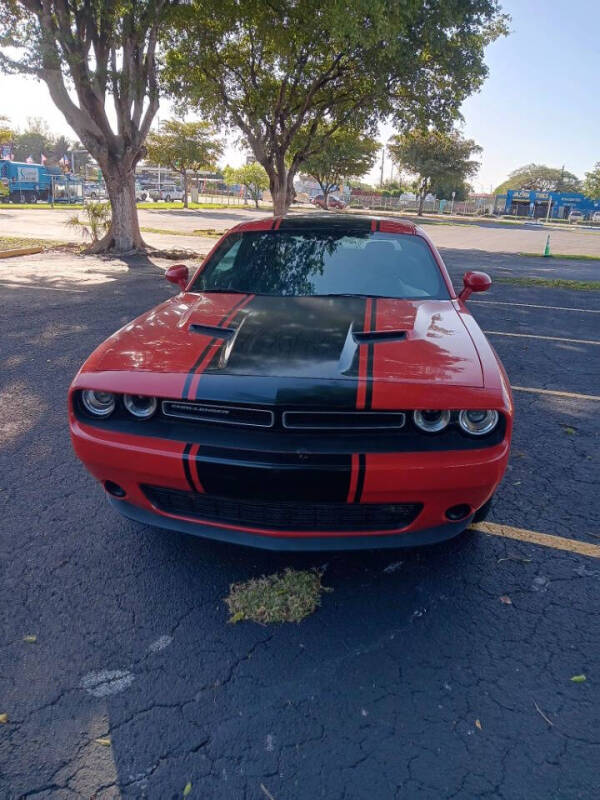 2016 Dodge Challenger SXT