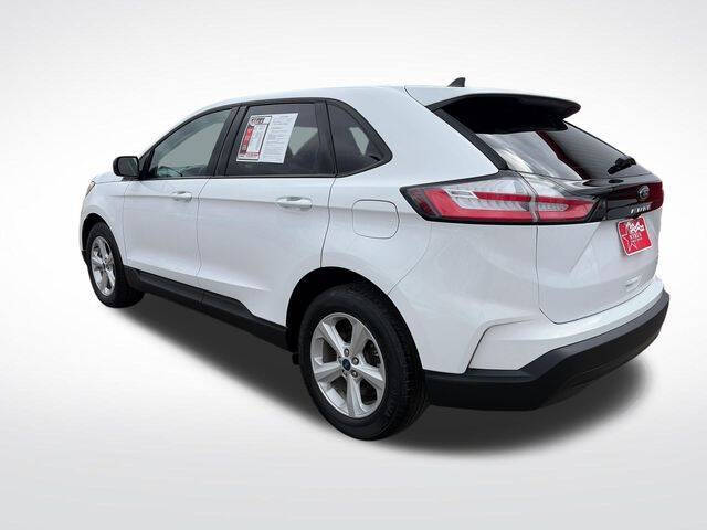 2022 Ford Edge SE