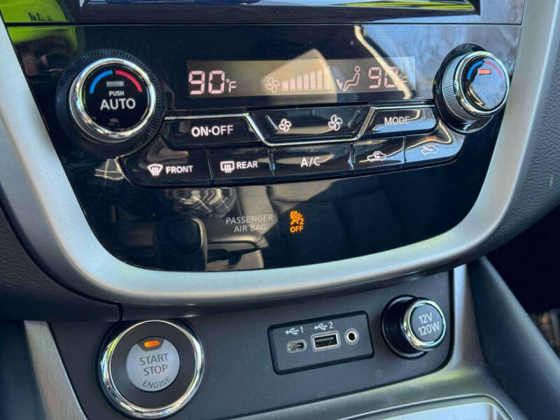 2022 Nissan Murano SV