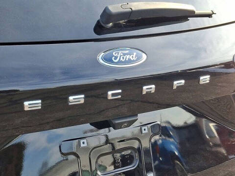 2020 Ford Escape SE