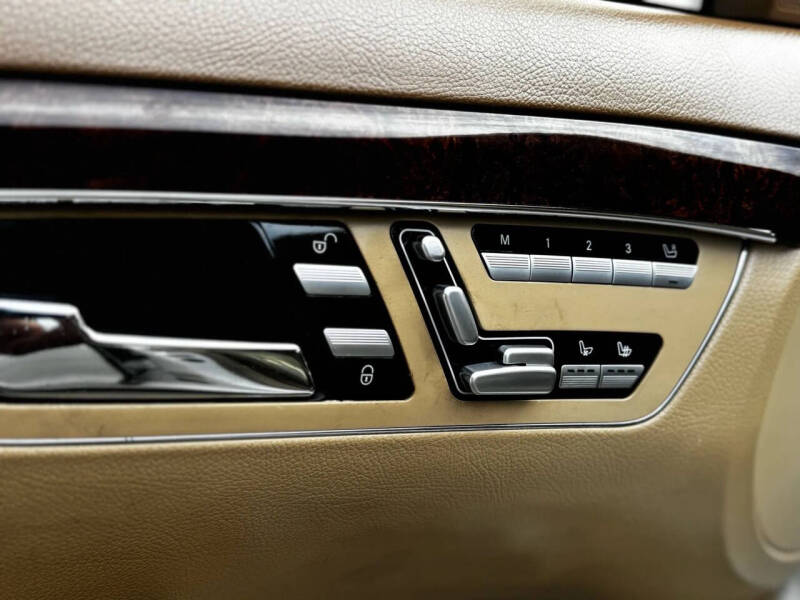 2013 Mercedes-Benz S-Class S 550