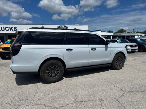 2025 Ford Expedition MAX Active