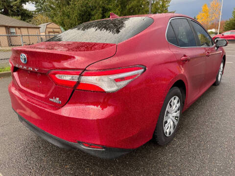 2020 Toyota Camry Hybrid LE