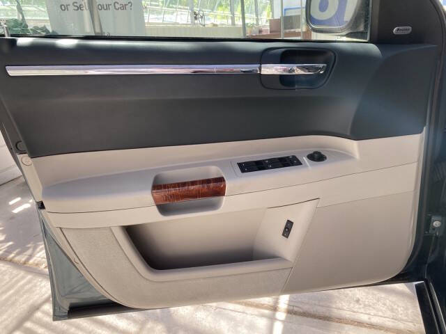 2006 Chrysler 300 C