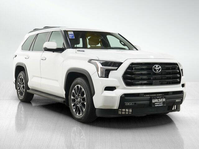 2025 Toyota Sequoia SR5