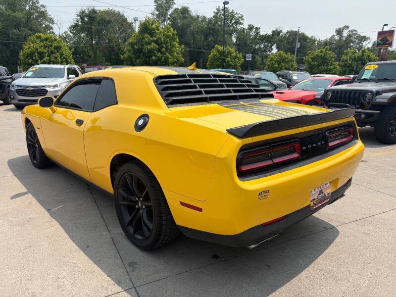 2017 Dodge Challenger R/T Plus