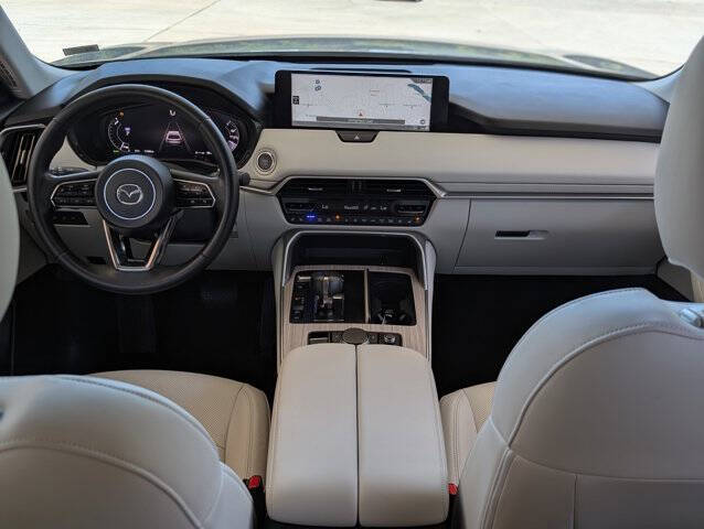 2025 Mazda CX-90 Plug-in Hybrid Premium Plus