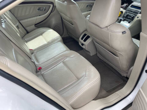 2011 Ford Taurus Limited