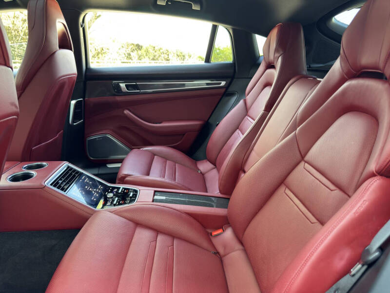 2019 Porsche Panamera 4S Executive