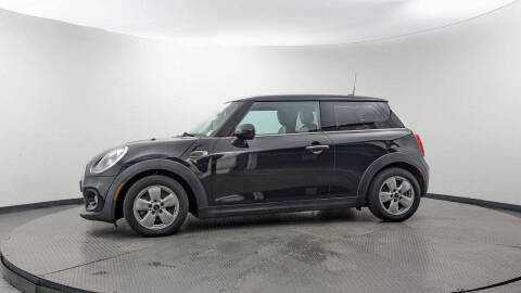 2016 MINI Hardtop 2 Door Cooper