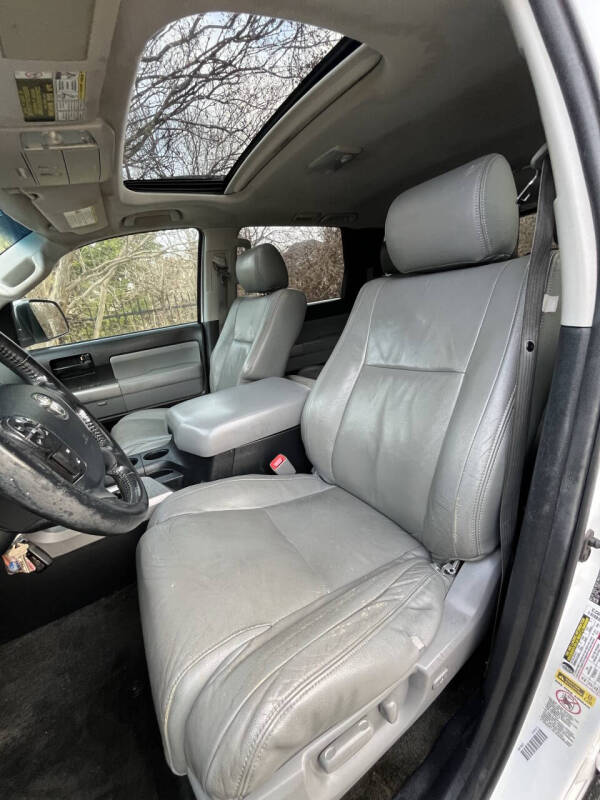 2012 Toyota Sequoia SR5