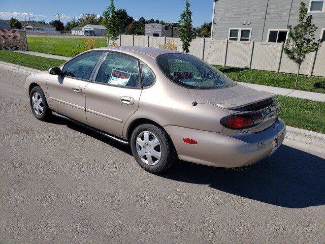 1999 Ford Taurus SE