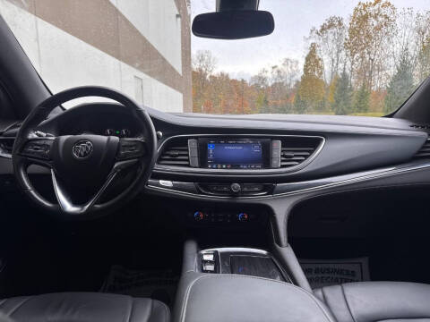2022 Buick Enclave Essence