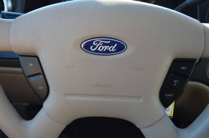 2003 Ford Expedition XLT