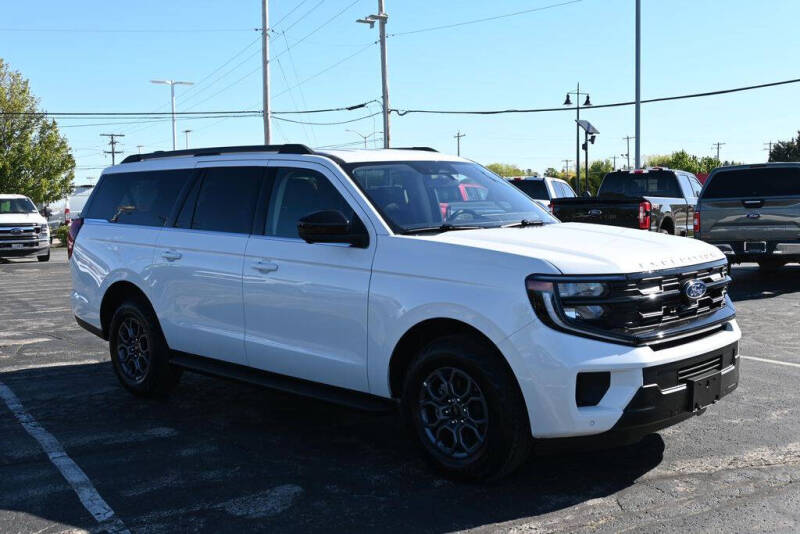 2025 Ford Expedition MAX Active