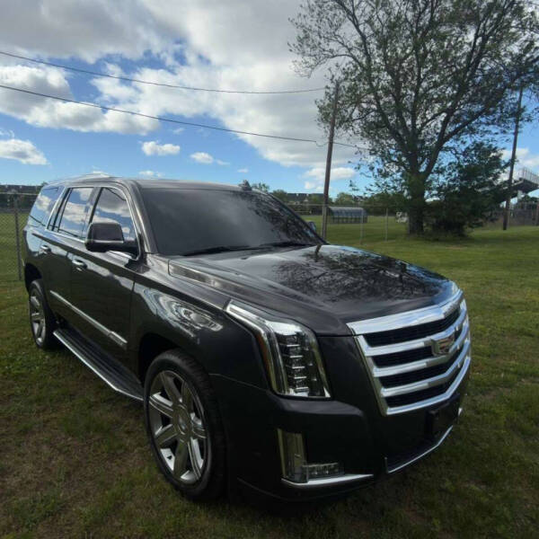2018 Cadillac Escalade Luxury