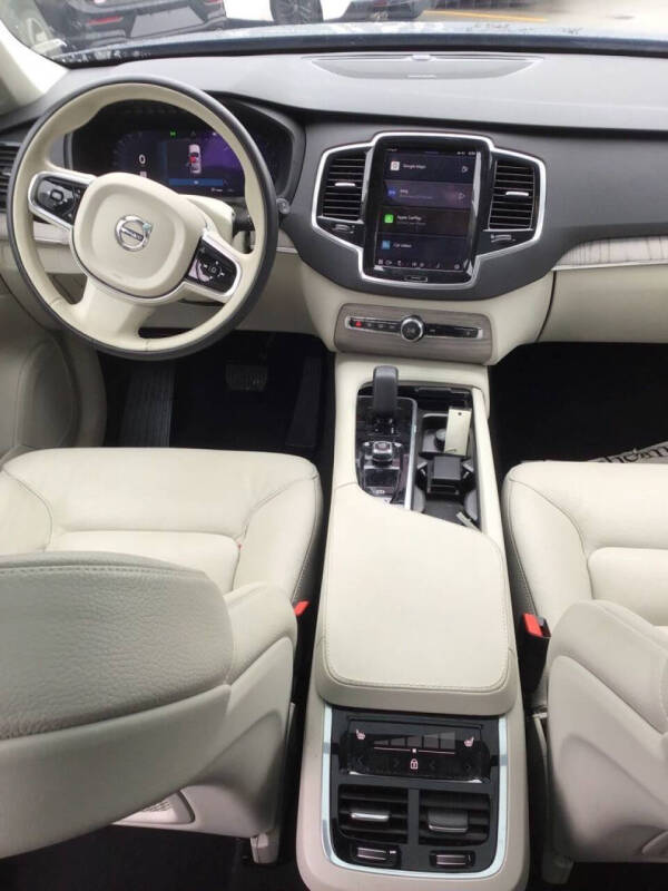 2024 Volvo XC90 B6 Plus Bright Theme 7P