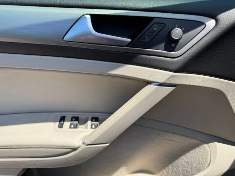 2016 Volkswagen Golf