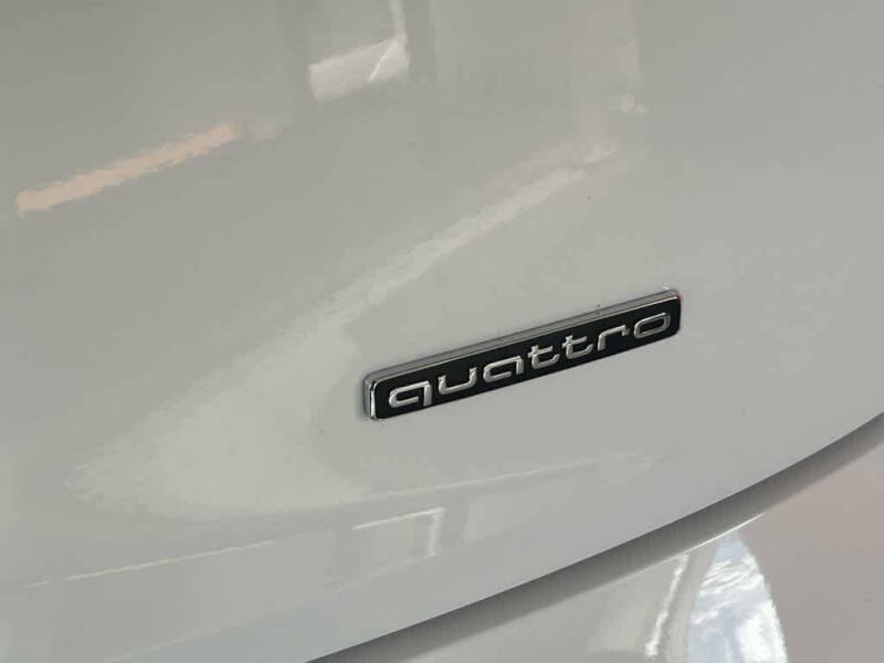 2025 Audi Q5 e quattro S line Premium 55 TFSI