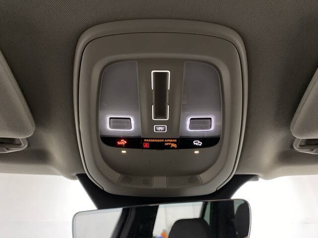 2025 Volvo XC90 B6 Plus Bright Theme 7P